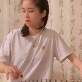 柳眉姐 正在直播......